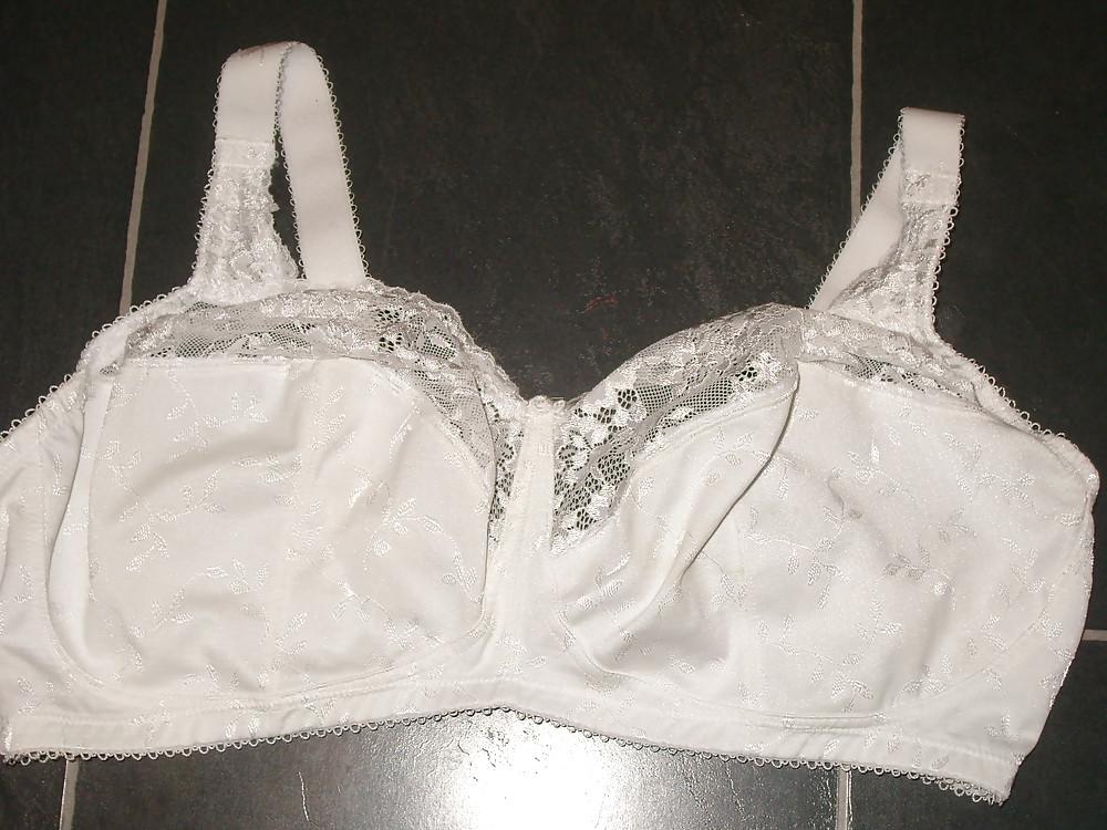 14P G cups for mature woman
