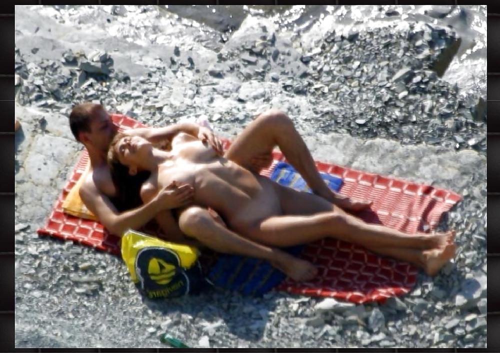 25P Paparazzi on the beach