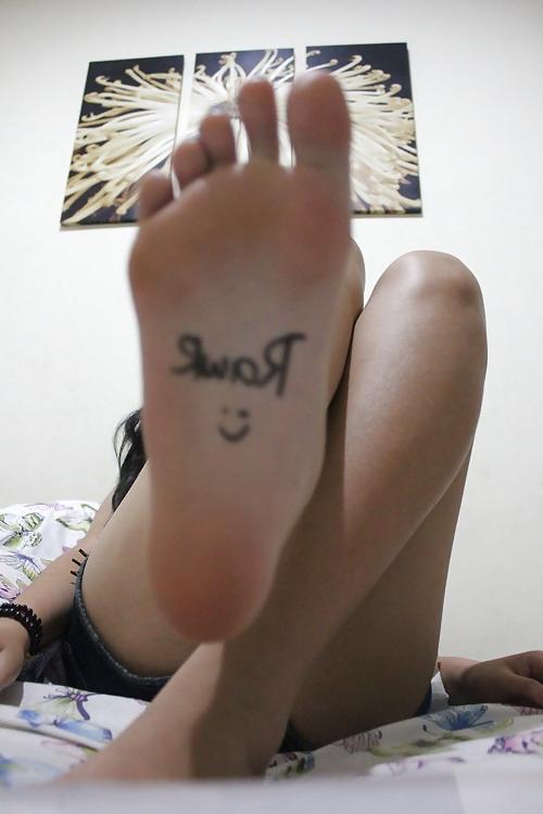 25P Wtf Sexy Teenie Feet reloaded v2.7