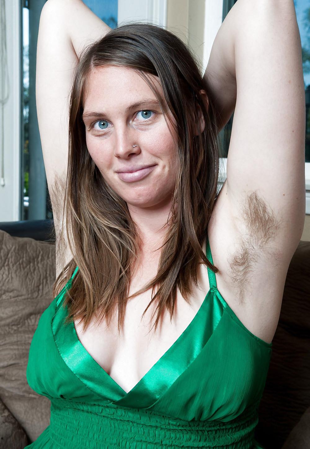 15P Hairy slut Lindsay