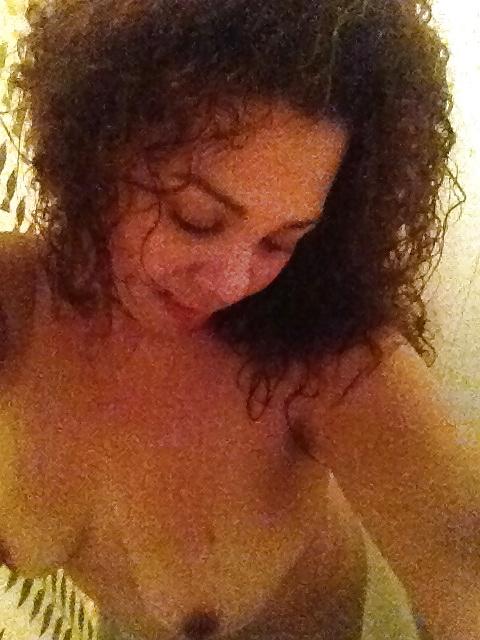 7P Tits and a hairy pussy