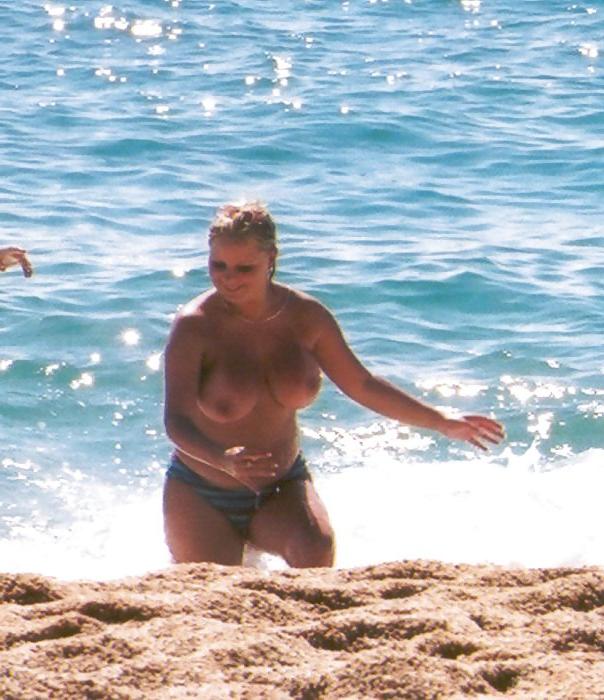 19P Beach, public nudity, voyeur