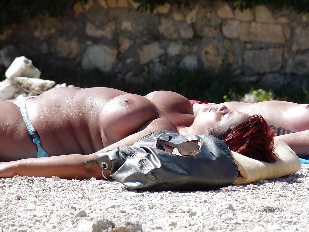 19P Beach, public nudity, voyeur