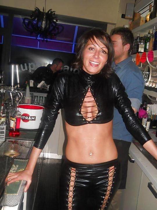 25P Sexy facebookslut Lsura flashing and see tits