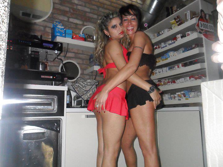 25P Sexy facebookslut Lsura flashing and see tits