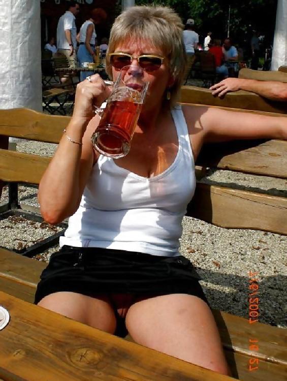 25P Milf Nudists #9 BoB - Flasher Special 2