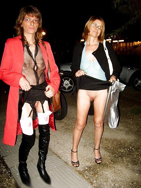 25P Milf Nudists #9 BoB - Flasher Special 2