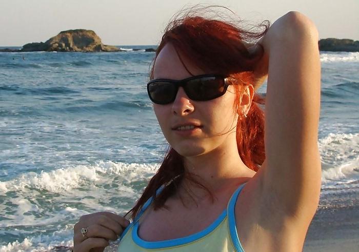 25P RedHead Girl on the Beach