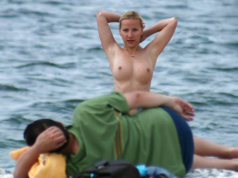 10P Mature woman with perfect tits on the beach