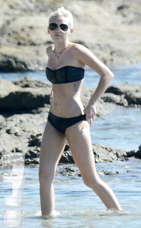 22P Sexy Miley Cyrus Bikini Beach Yoga Girl in Costa Rica 2013