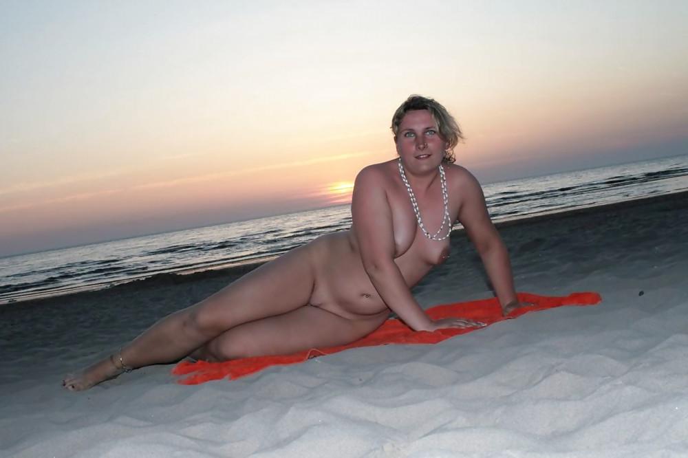 25P MILFs on the Beach - 20