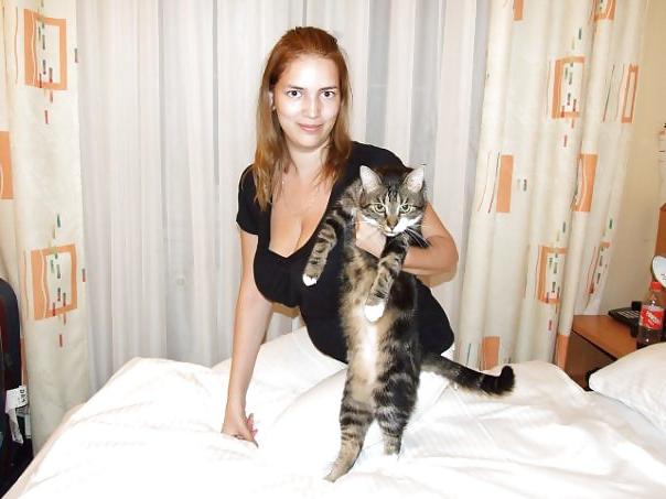21P Busty Russian Woman 308
