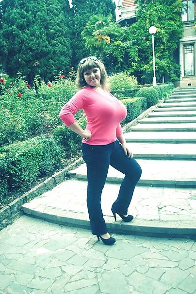 9P Busty Russian Woman 317