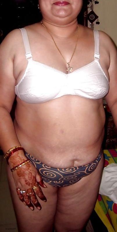 18P Indian aunty 93