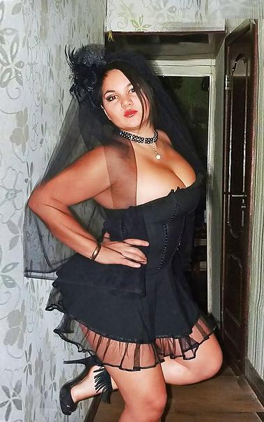 22P Busty Russian Woman 351