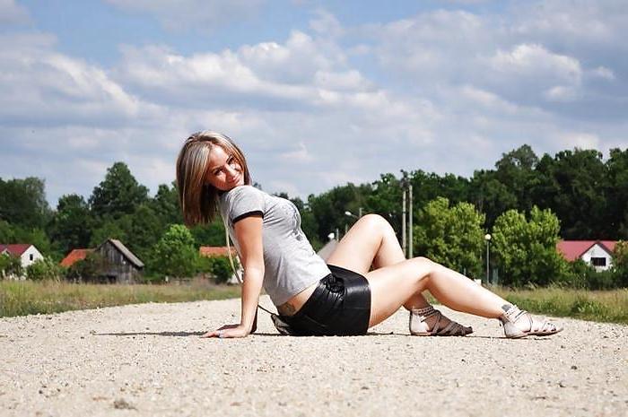 25P Polish girls in leather 2