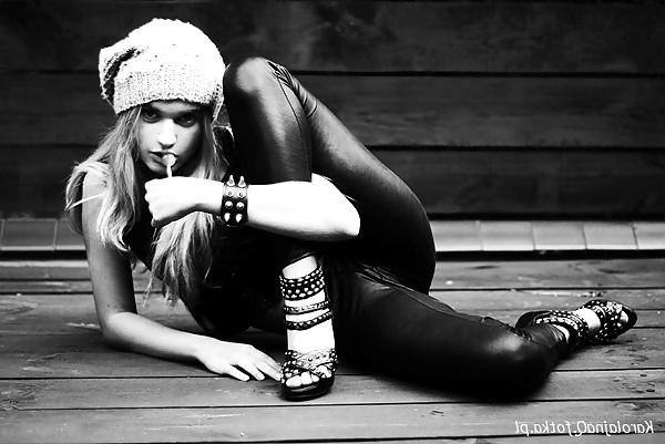 25P Polish girls in leather 2