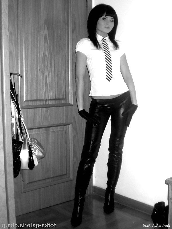 25P Polish girls in leather 2