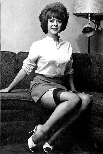 11P Retro Nice Hairy