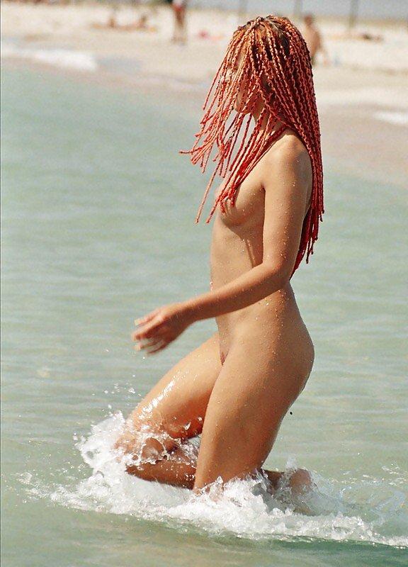 25P On the Beach - 25