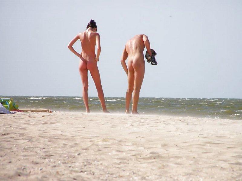 25P Nudist Beach Fun