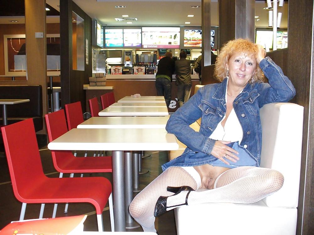25P Perfect Flashing Lady