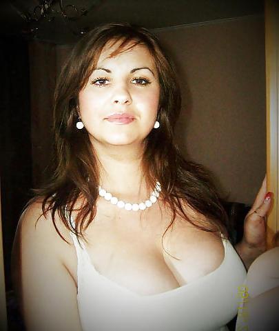 15P Busty Russian Woman 7