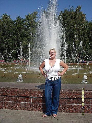 6P Busty Russian Woman 462