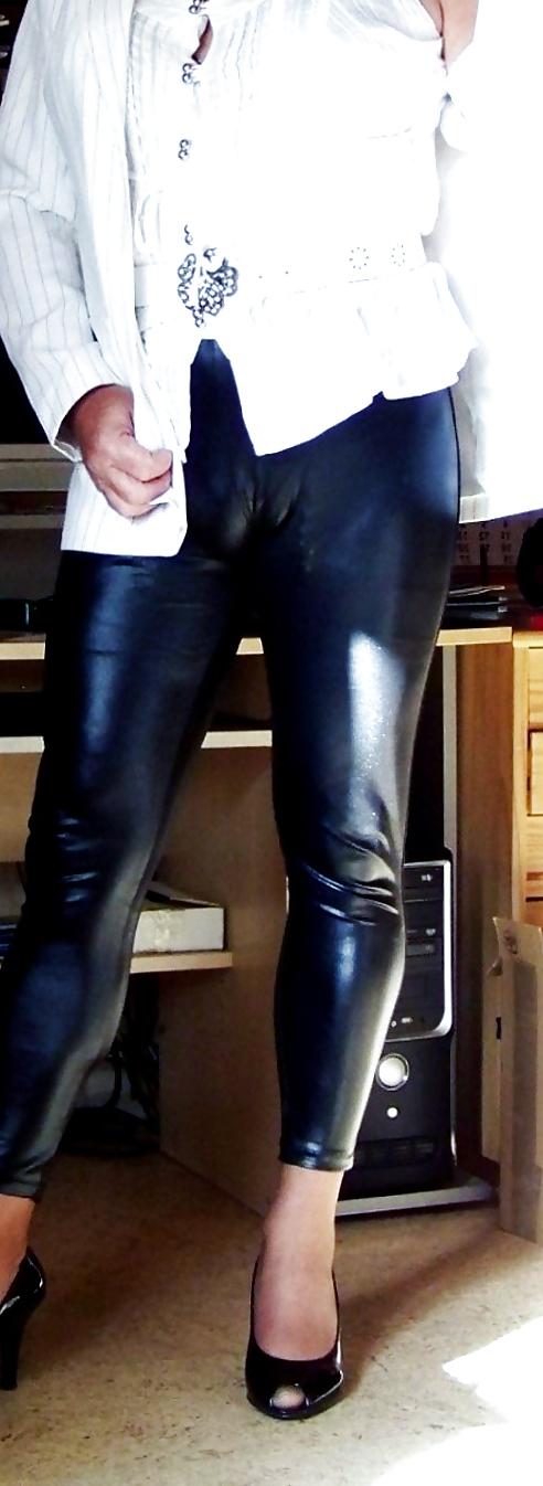 8P Leggings secretary
