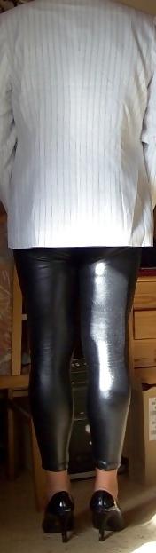 8P Leggings secretary