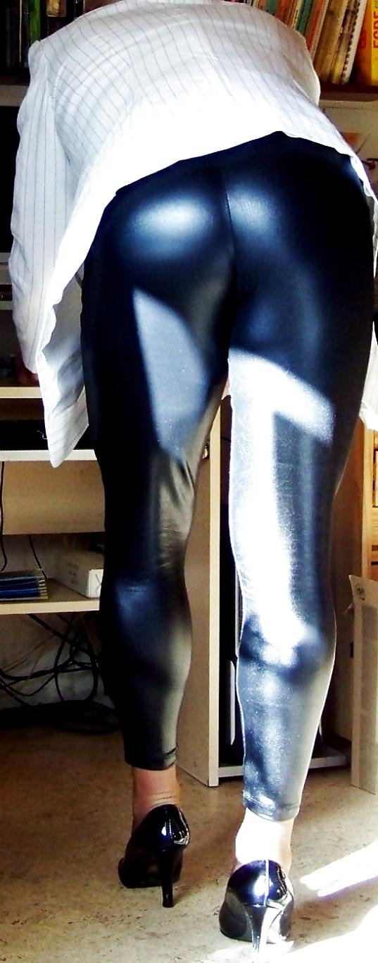 8P Leggings secretary