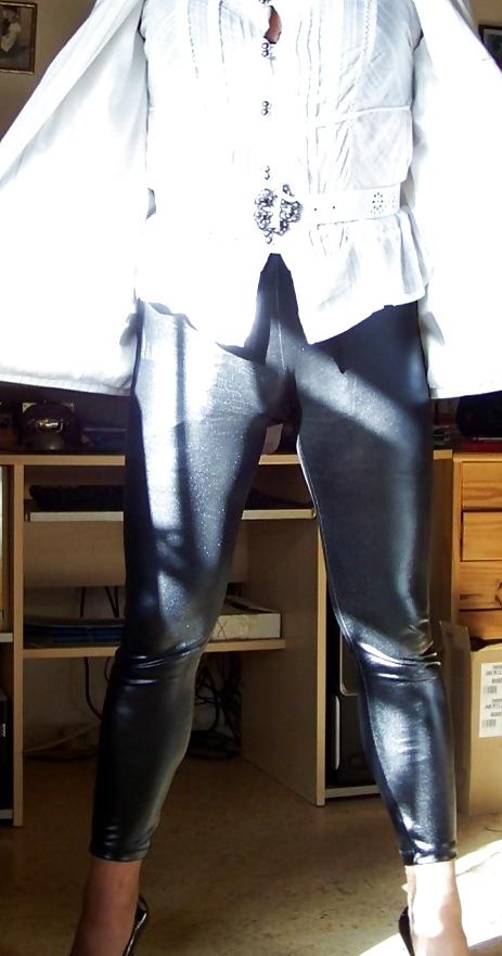 8P Leggings secretary