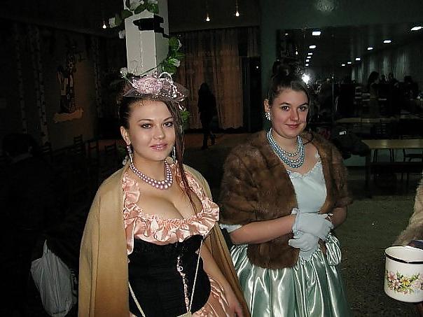 15P Busty Russian Woman 469
