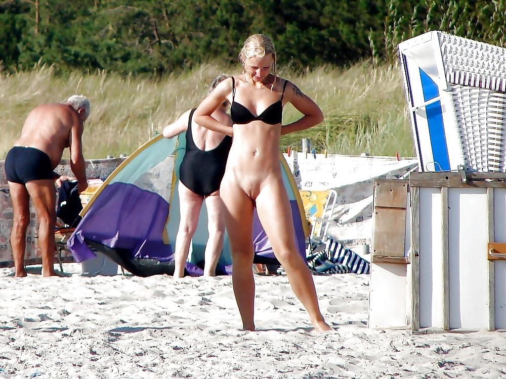 25P Praia - beach - part 2 naturismo