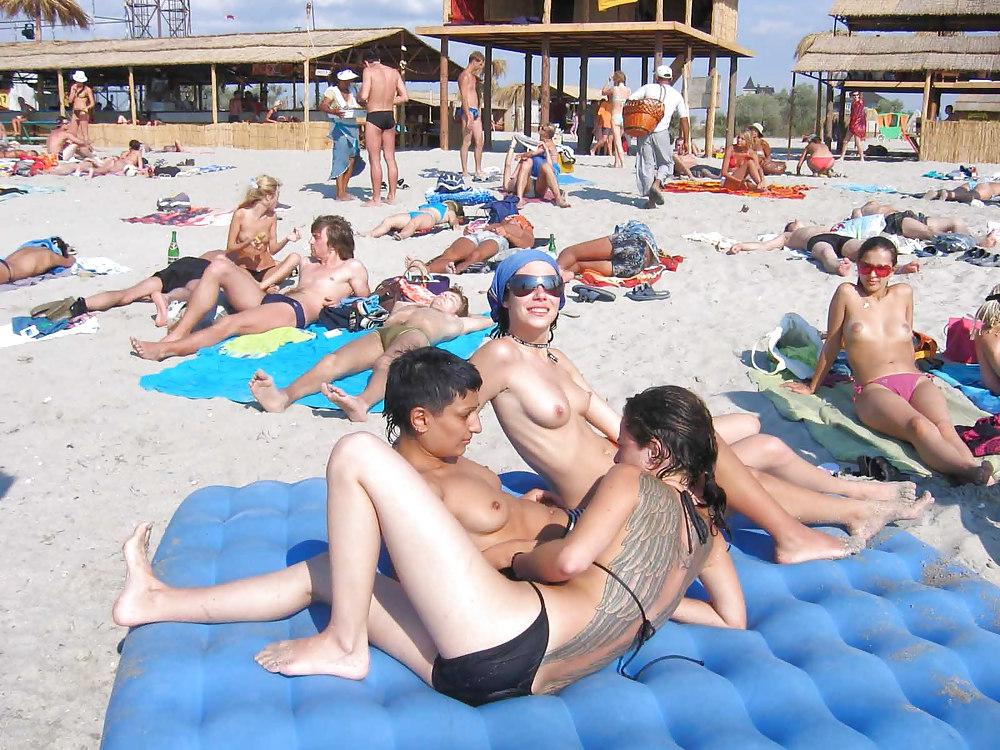 25P The beach 81