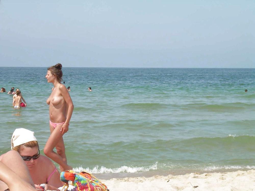 25P The beach 81