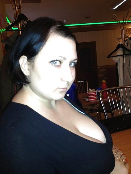 8P Busty Russian Woman 407