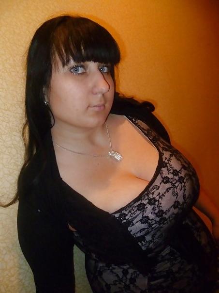 8P Busty Russian Woman 407
