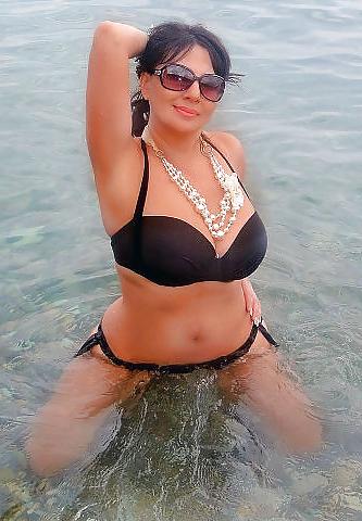 14P Busty Russian Woman 25