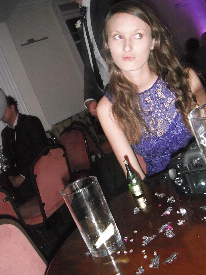 25P MILFS and not their their daughterS please someone fake them for me!