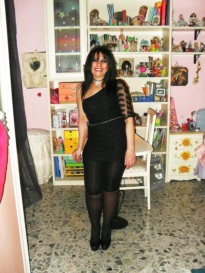 11P Italian milf: Francesca