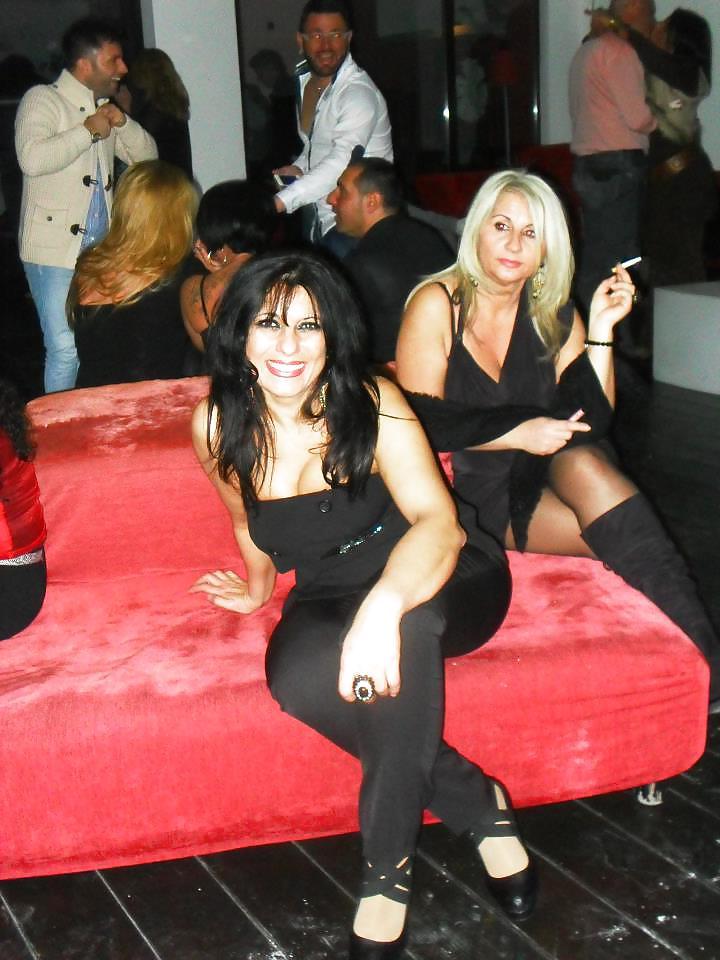 11P Italian milf: Francesca