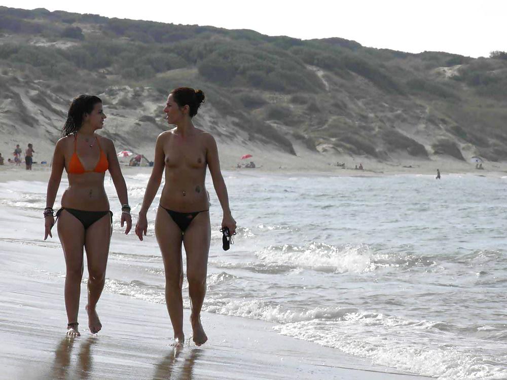 25P The beach 52