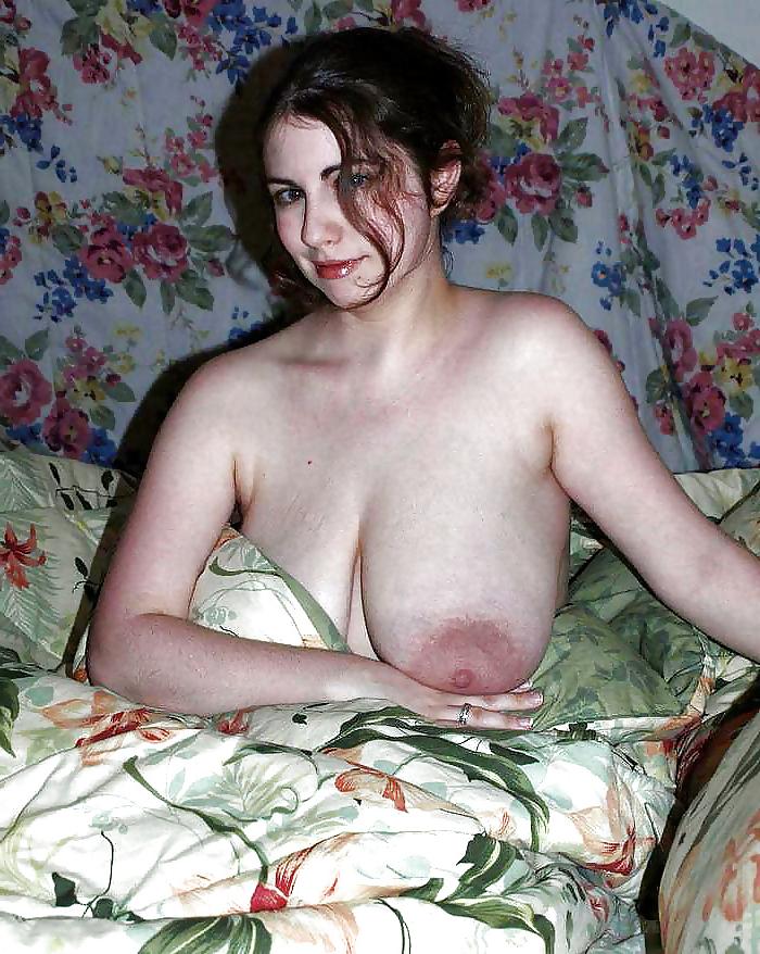 25P Milf Saggy Boobs