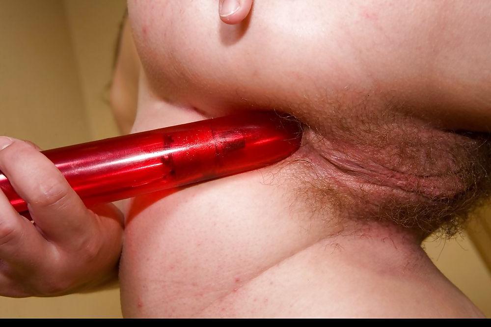 25P Young and hairy women