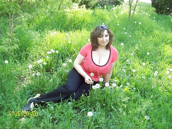 13P Busty Russian Woman 54