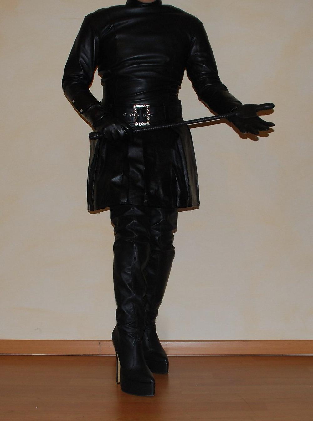 11P Full leather