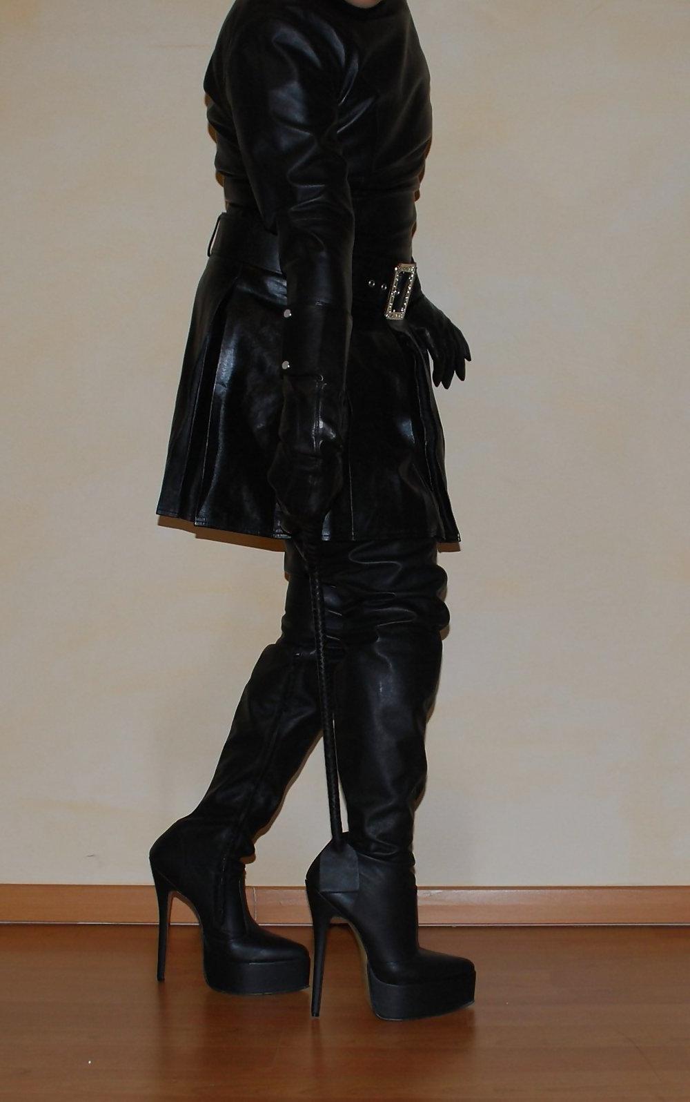 11P Full leather