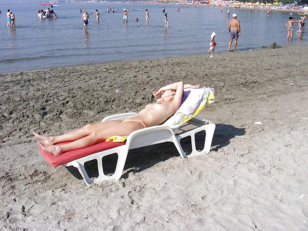 25P The beach 56