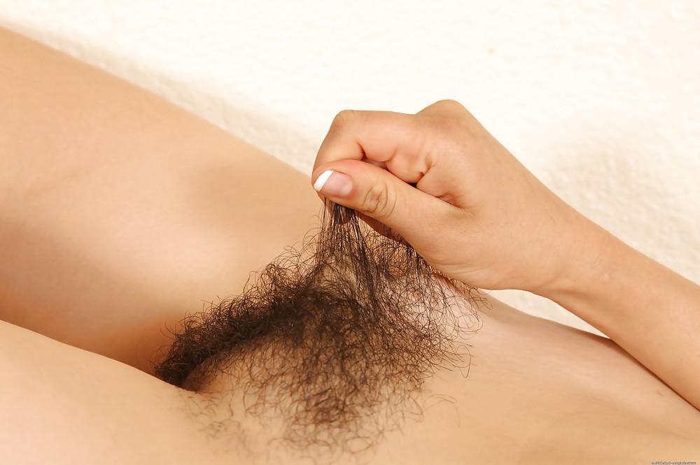 25P Real Hairy Pussy 2
